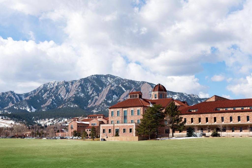 Residence Inn by Marriott Boulder Canyon Boulevard Main image 2